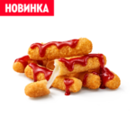 Сырные палочки с клюквенным соусом